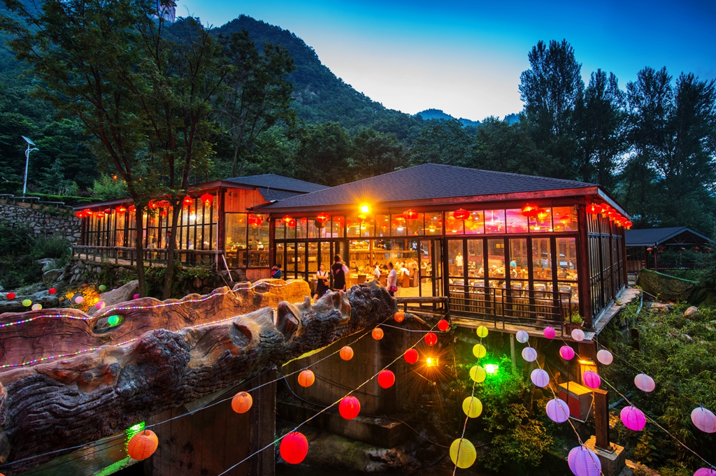 森林餐厅.jpg