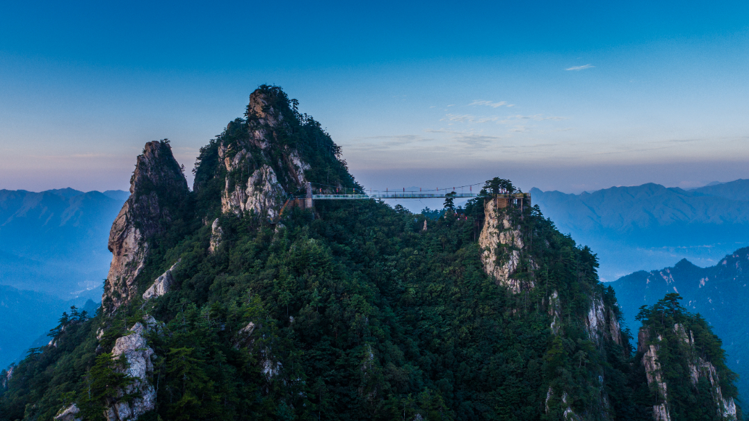 玻璃桥.jpg